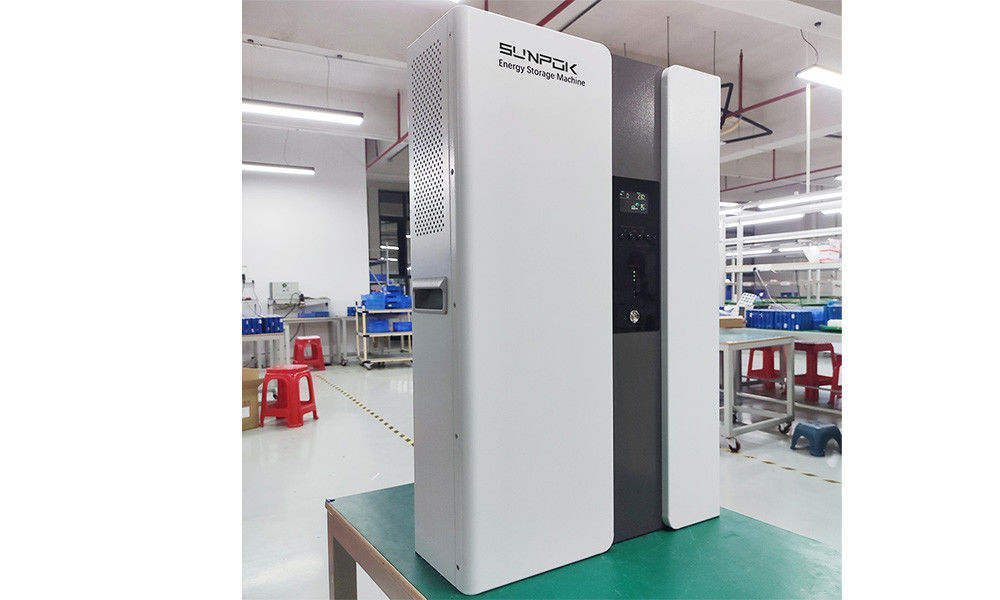 Şebeke dışı Güneş Ev Sistemi 5 - 10 KWh çıkış gücü aralığı ve 5 kW gücü ile All-In-One ESS