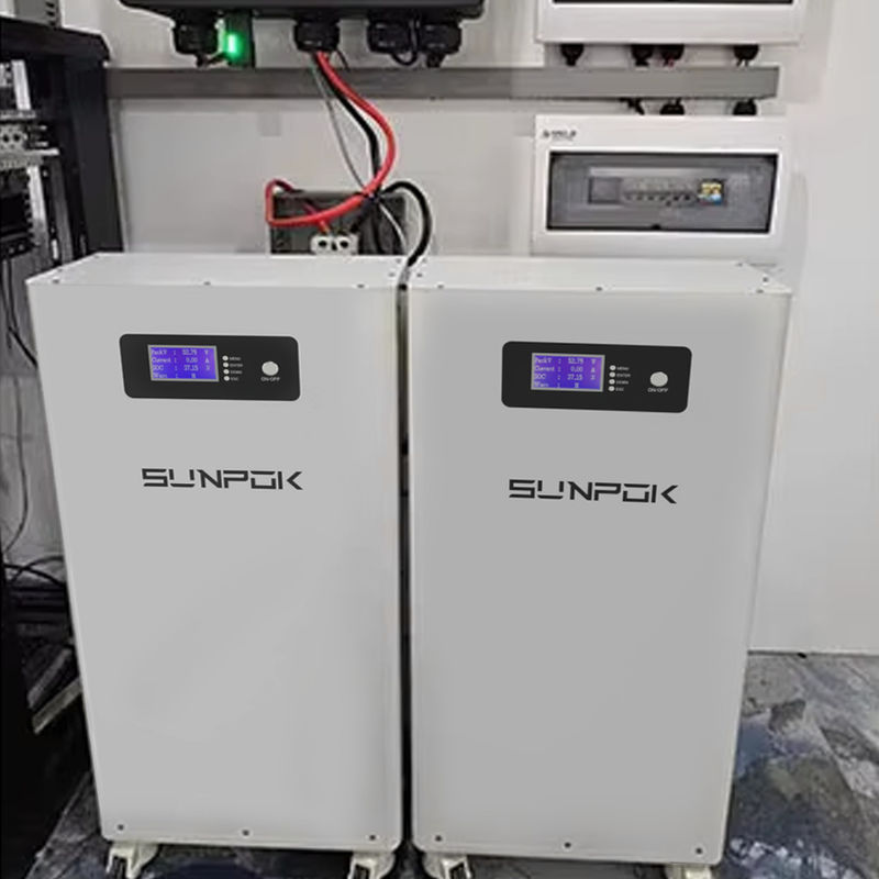 15KWh Ev Pil Paketi 51.2V 15kw Lityum İyon Piller 300Ah LFP Lifepo4 48V Güneş Pilleri Ev Kullanımı Güneş Enerjisi Depolama